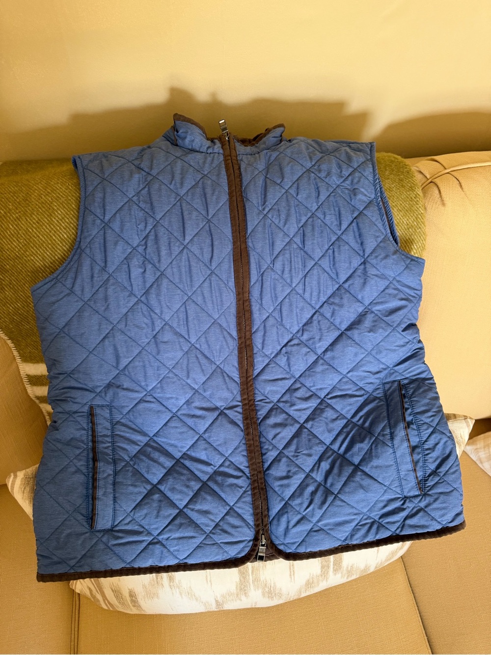 Peter Millar Quilted Blue Sleeveless Vest with Contrast Trim